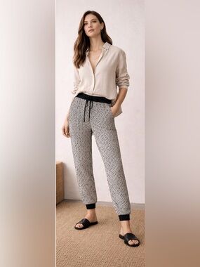 Max Studio Printed Jogger Pants Size L Black Cream Drawstring Lounge Pants NWT